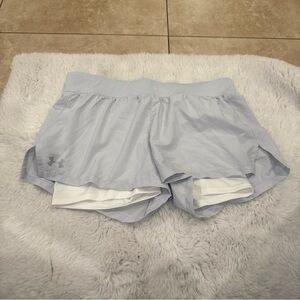 Under Armour HeatGear  Running Shorts Lined Light Gray & White Womens Large
